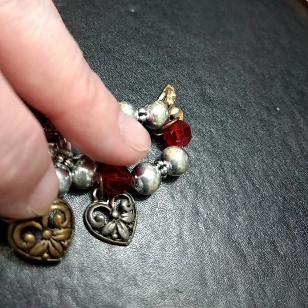 Heart charm bracelet with silver and red beads 6.5